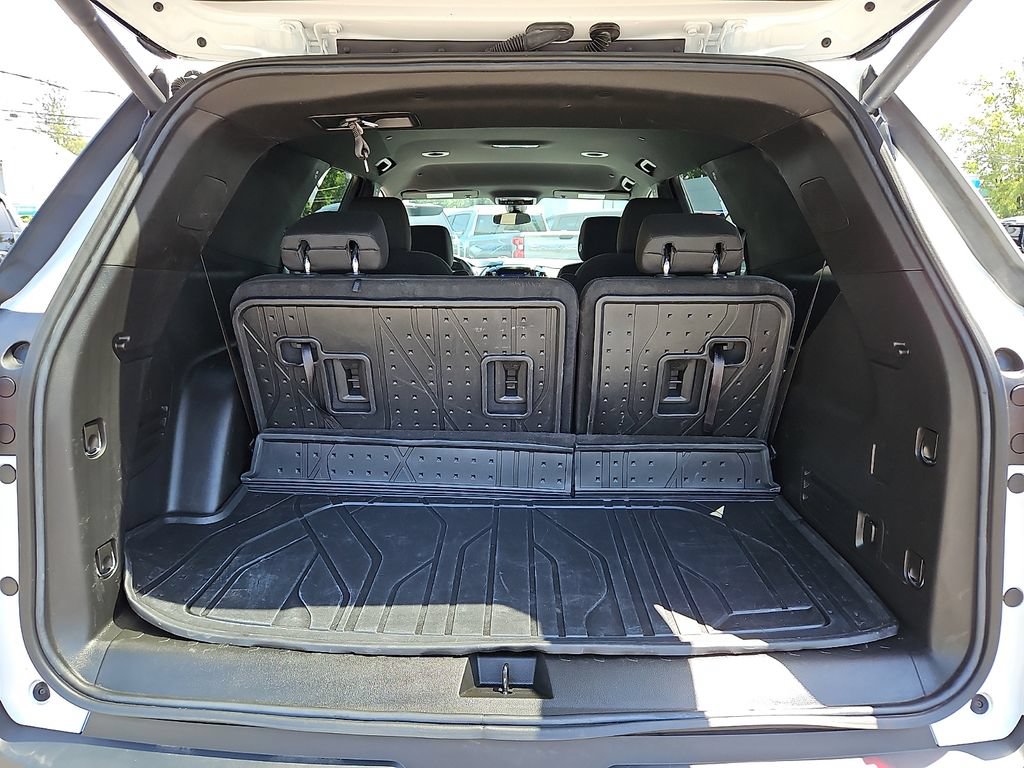 Certified 2023 Chevrolet Traverse LT FWD image 28