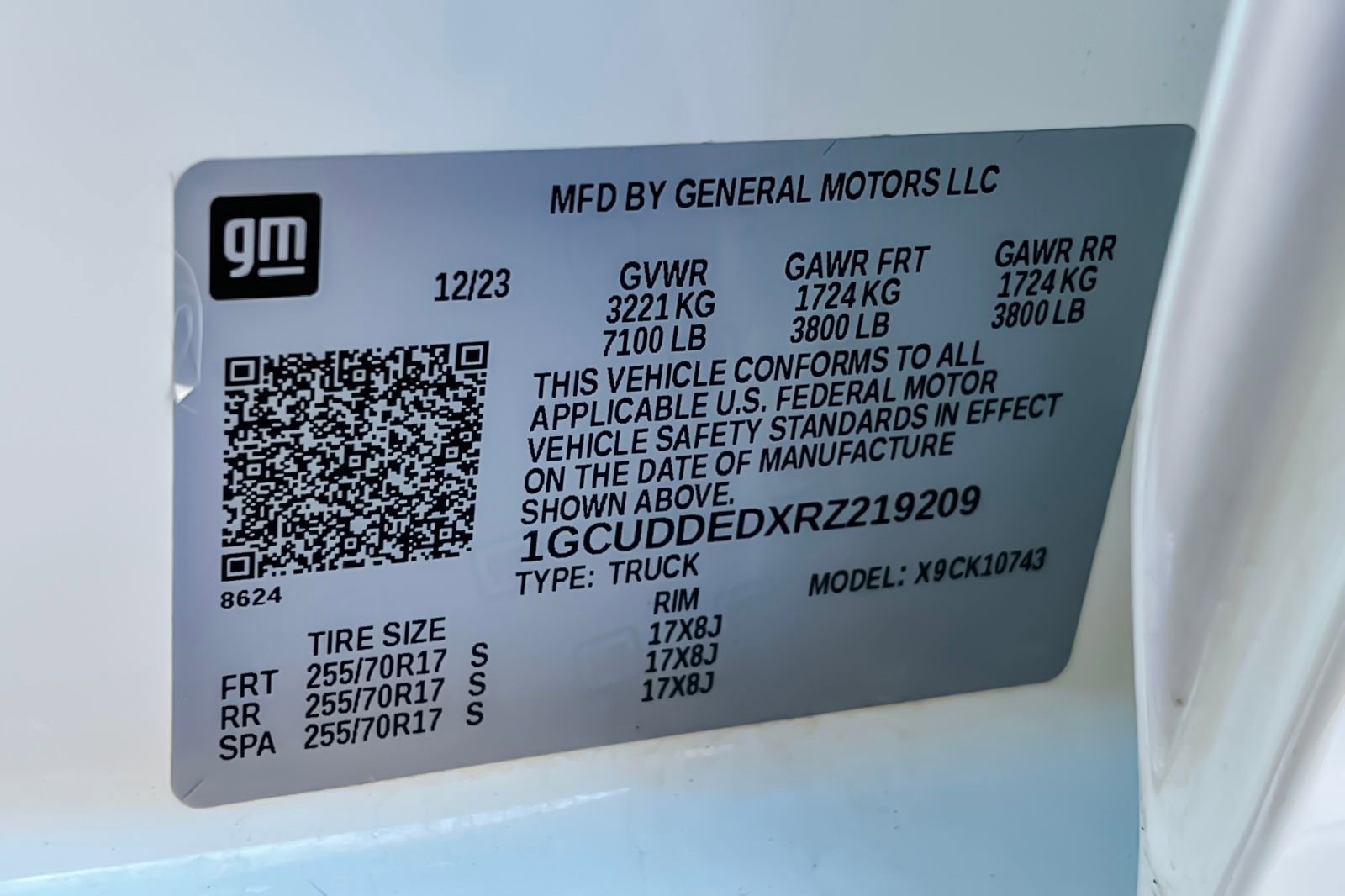 Used 2024 Chevrolet Silverado 1500 LT w/ Protection Package image 39