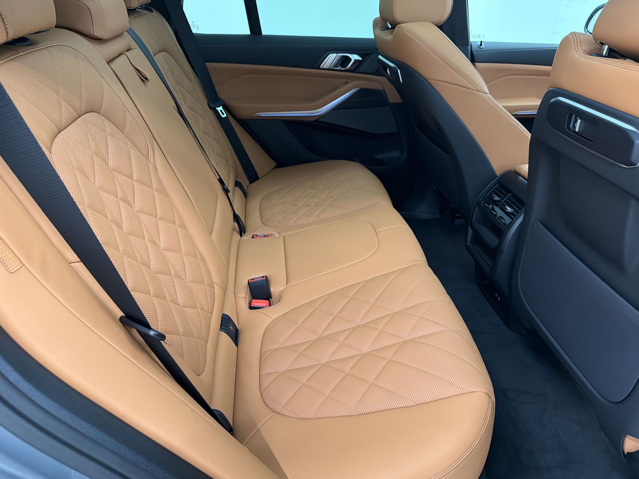 New 2026 BMW X5 xDrive50e w/ Premium Package AWD/4WD image 25
