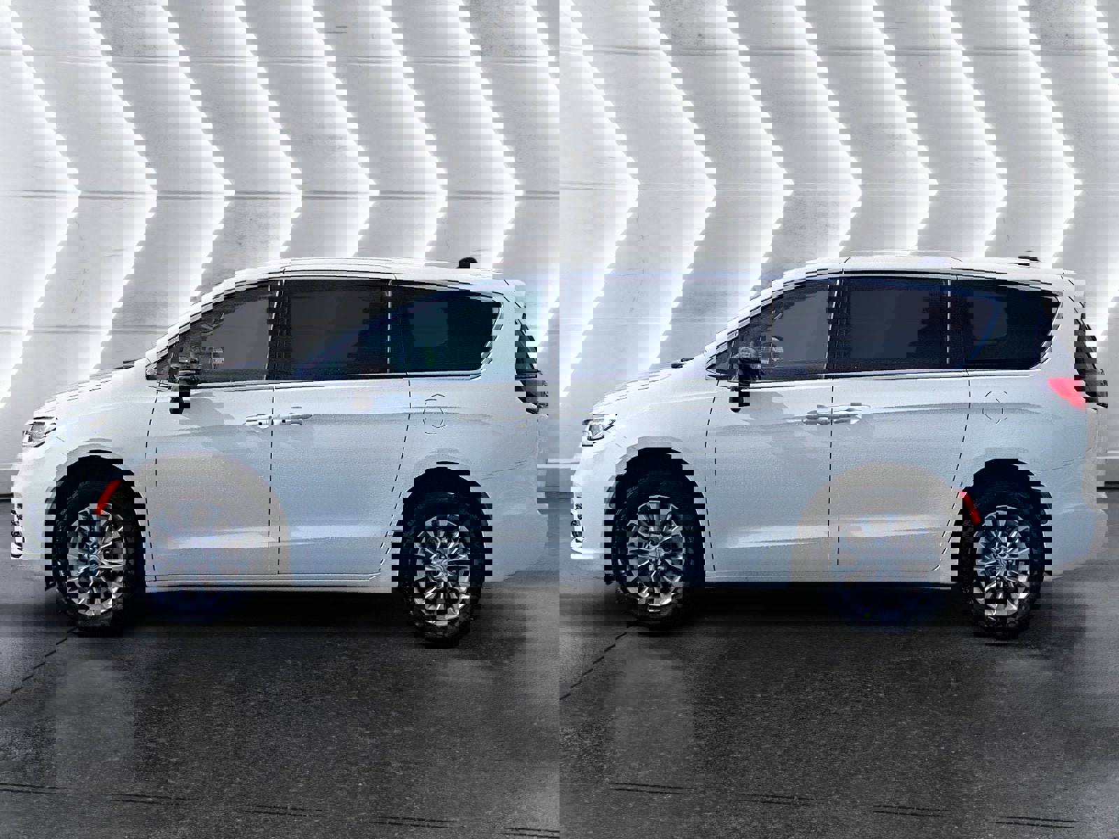 New 2026 Chrysler Pacifica Select image 3