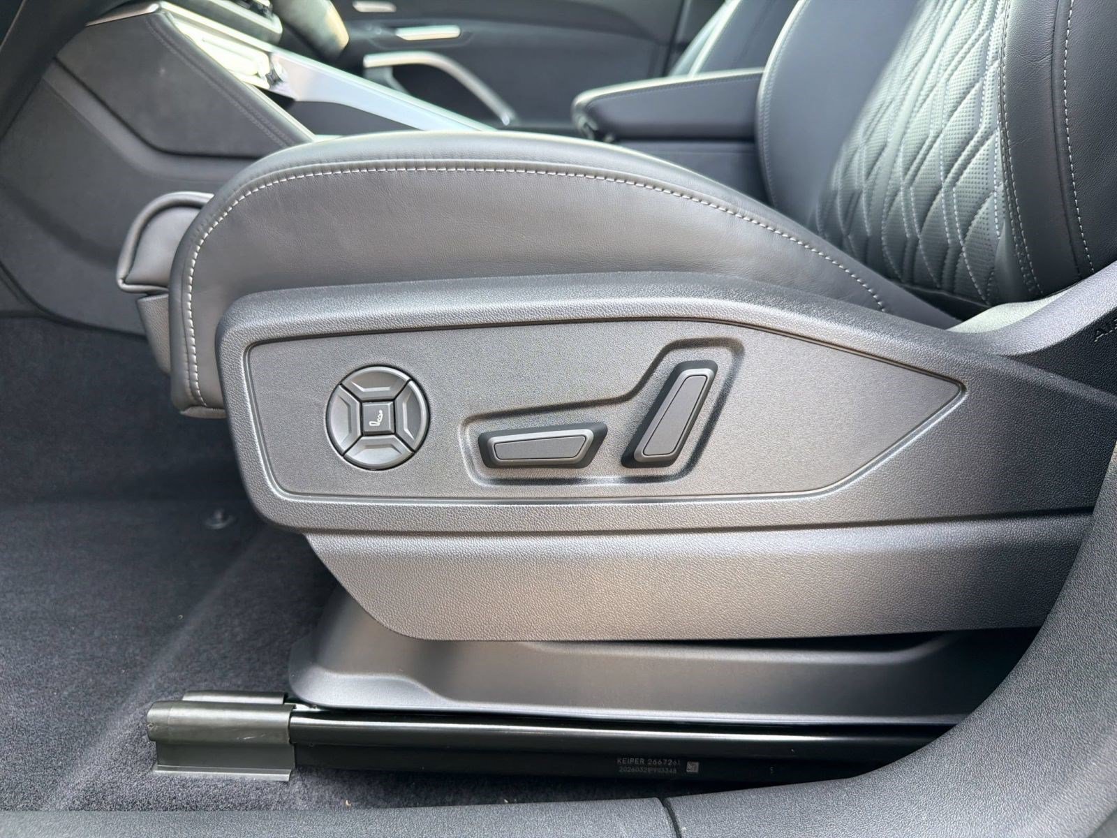 New 2026 Audi SQ5 Premium Plus AWD/4WD image 16