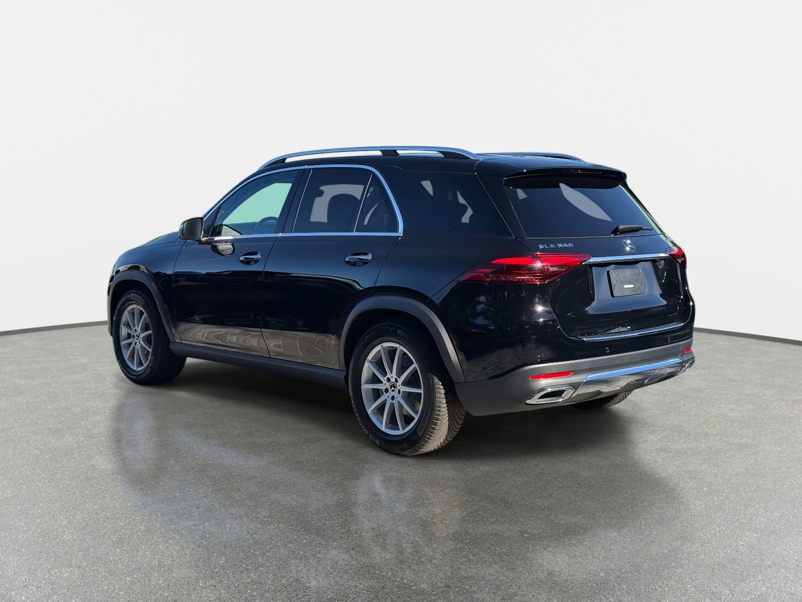 Used 2024 Mercedes-Benz GLE 350 4MATIC image 5