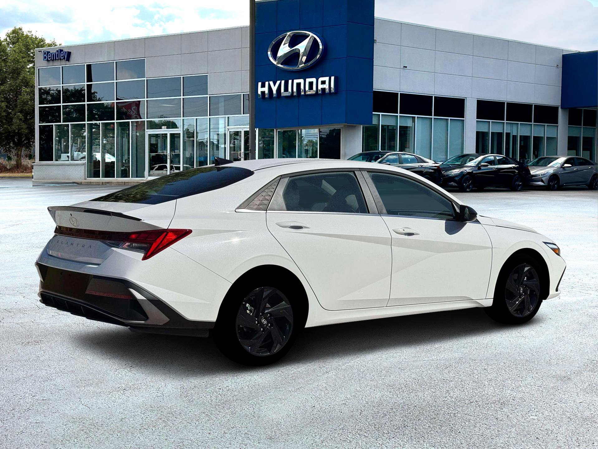 New 2026 Hyundai Elantra SEL Sport Premium image 8