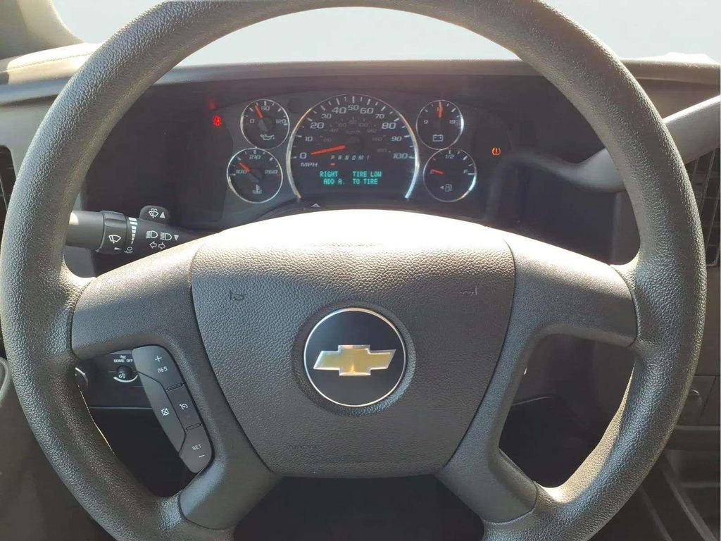 Used 2025 Chevrolet Express 3500 LS image 15