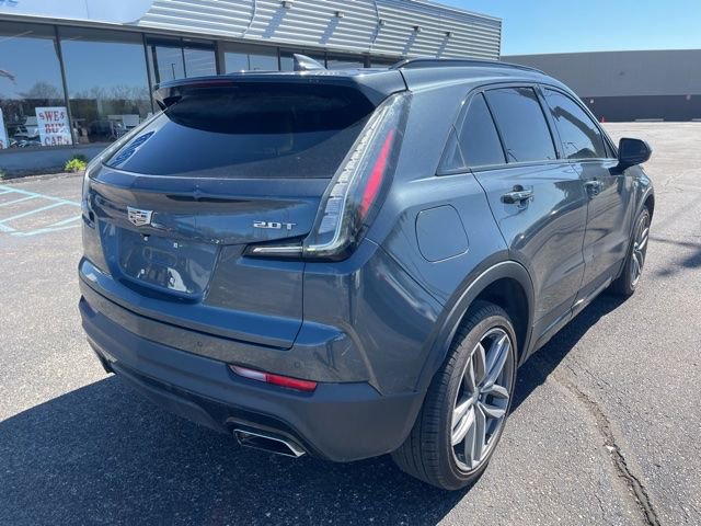 Used 2019 Cadillac XT4 Sport w/ Driver Awareness Package FWD image 5