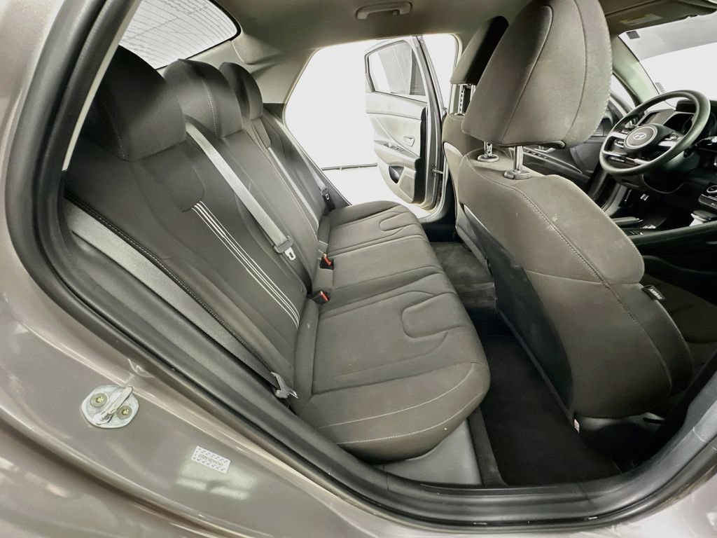 Used 2023 Hyundai Elantra SEL FWD image 12