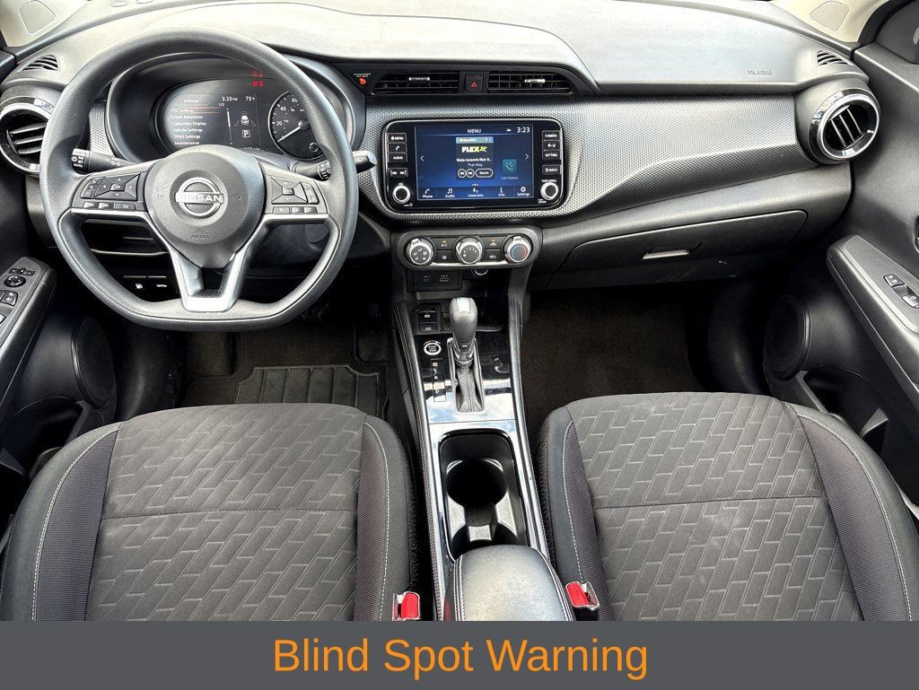Used 2024 Nissan Kicks SV FWD image 4