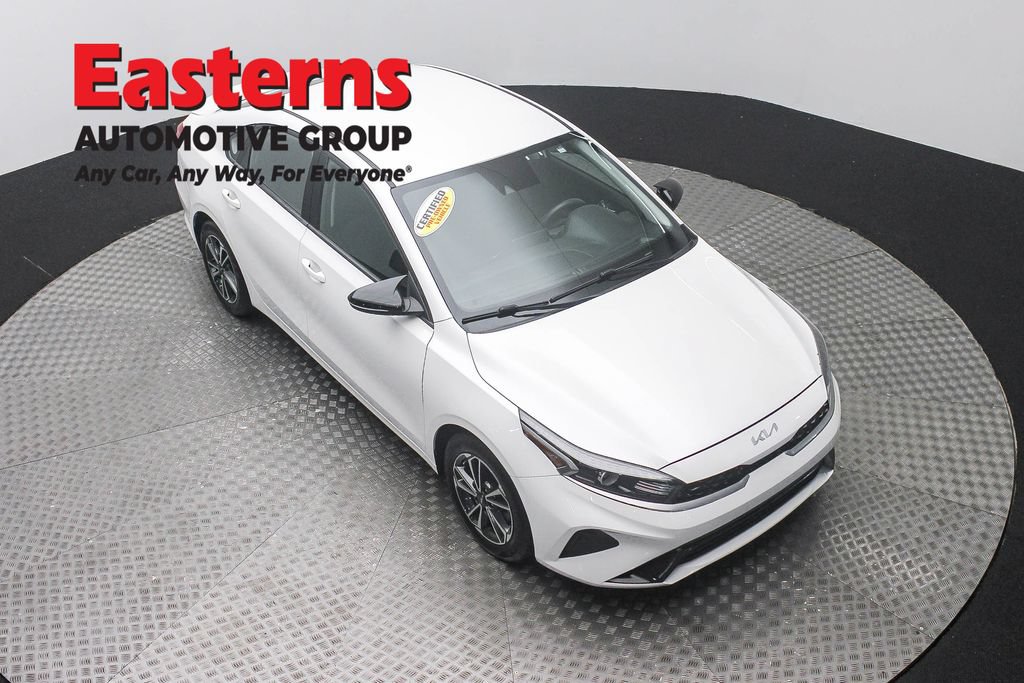 Used 2022 Kia Forte LXS FWD image 3