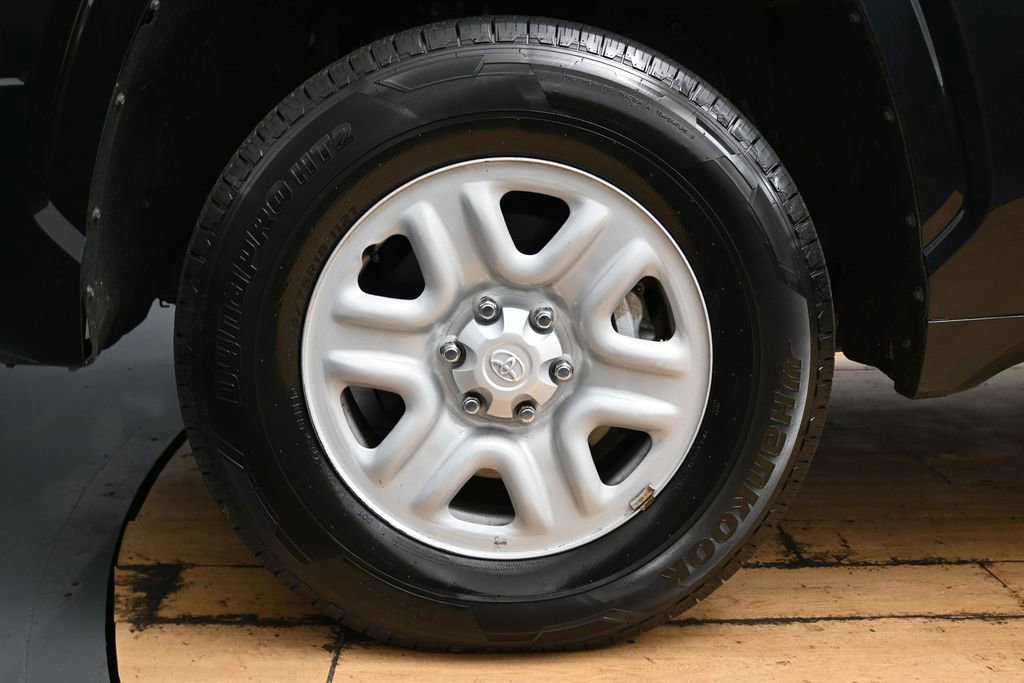 Used 2022 Toyota Tundra SR w/ SR Tow Package RWD image 10