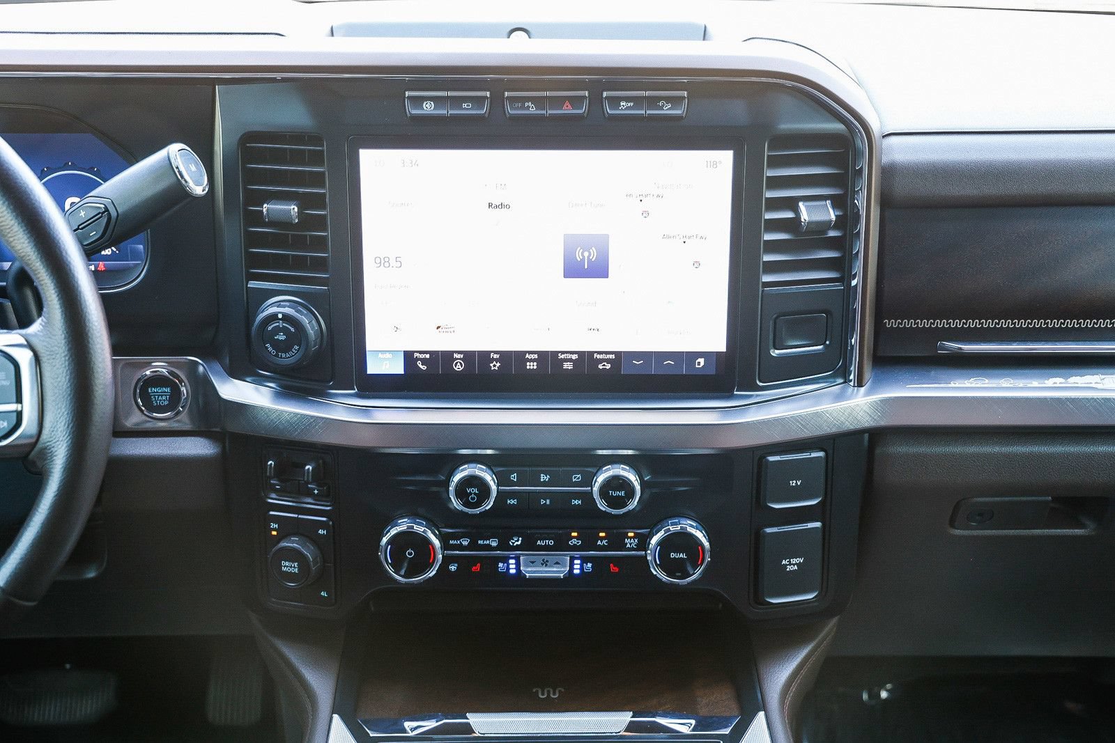 Used 2024 Ford F450 King Ranch w/ FX4 Off-Road Package AWD/4WD image 11