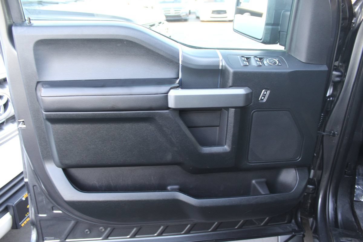 Used 2018 Ford F150 XLT w/ Equipment Group 302A Luxury AWD/4WD image 20