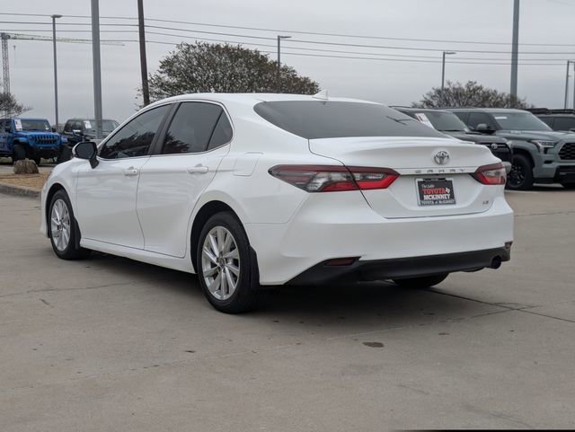 Used 2024 Toyota Camry LE w/ Convenience Package image 7