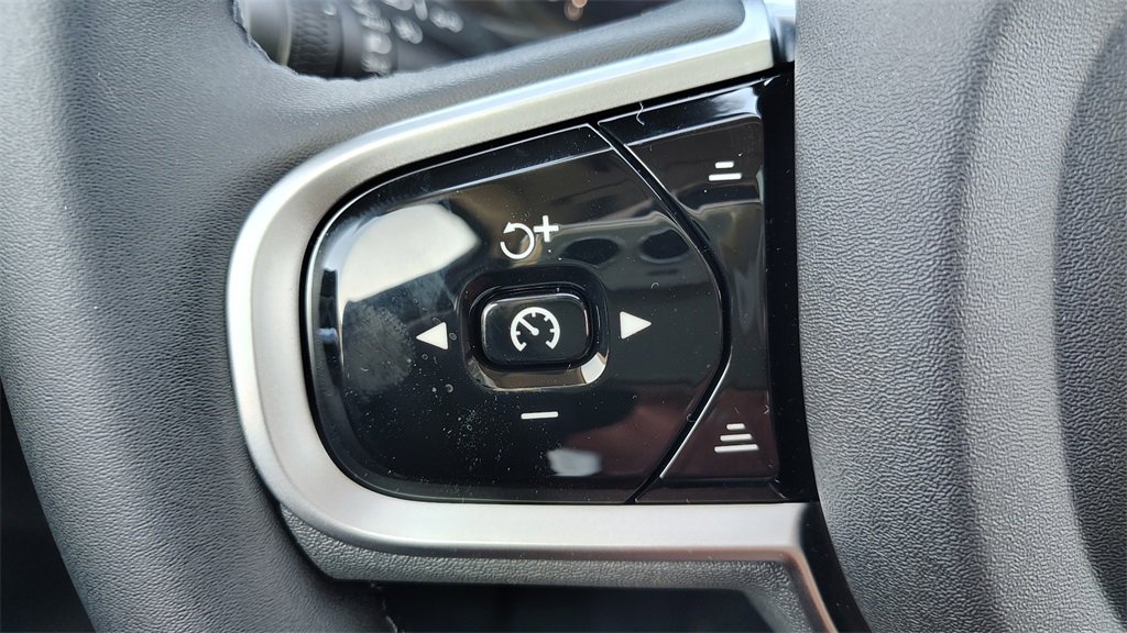 New 2026 Volvo XC60 B5 Plus w/ Protection Package Premier image 14