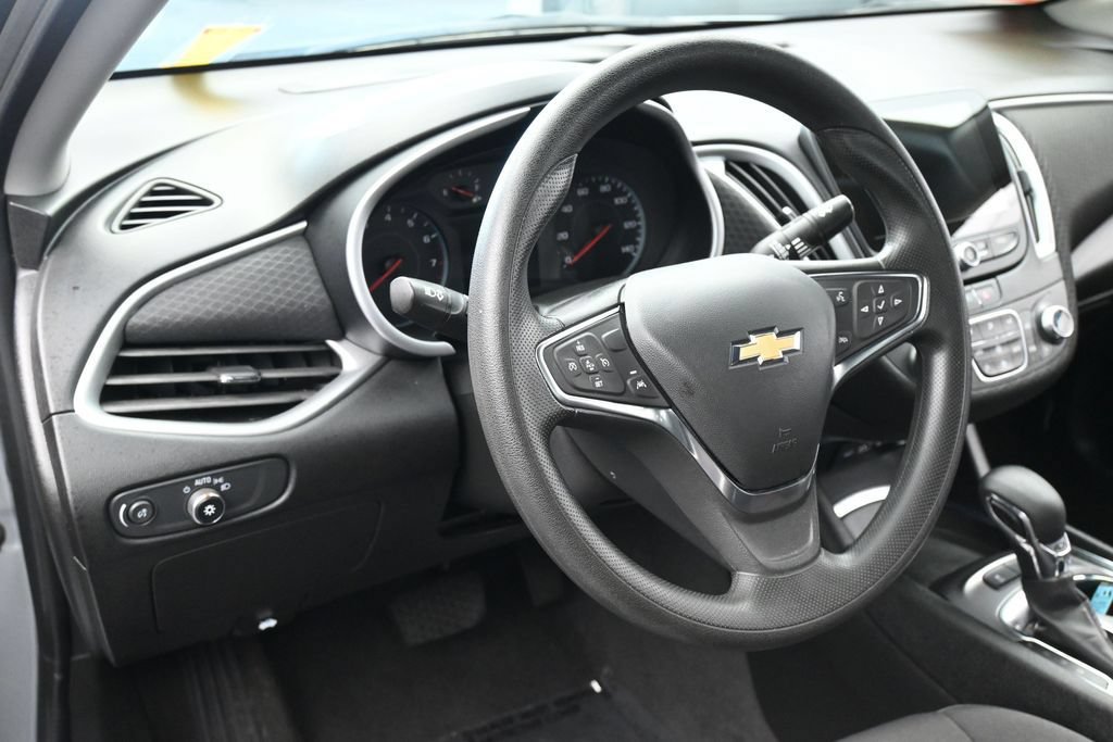 Used 2024 Chevrolet Malibu LT FWD image 15