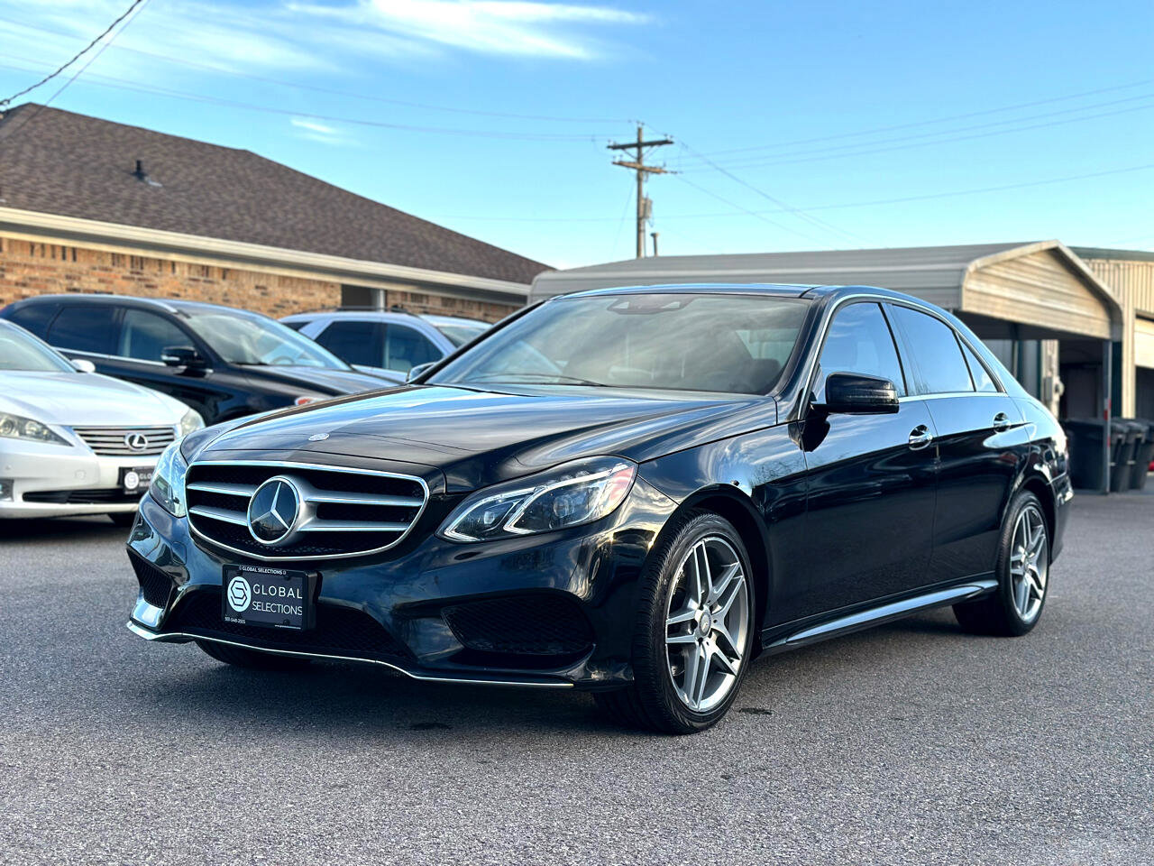 Used 2016 Mercedes-Benz E 400 Sedan image 4