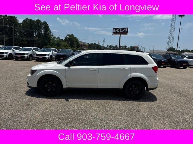 Used 2019 Dodge Journey SE w/ Premium Group FWD image 4
