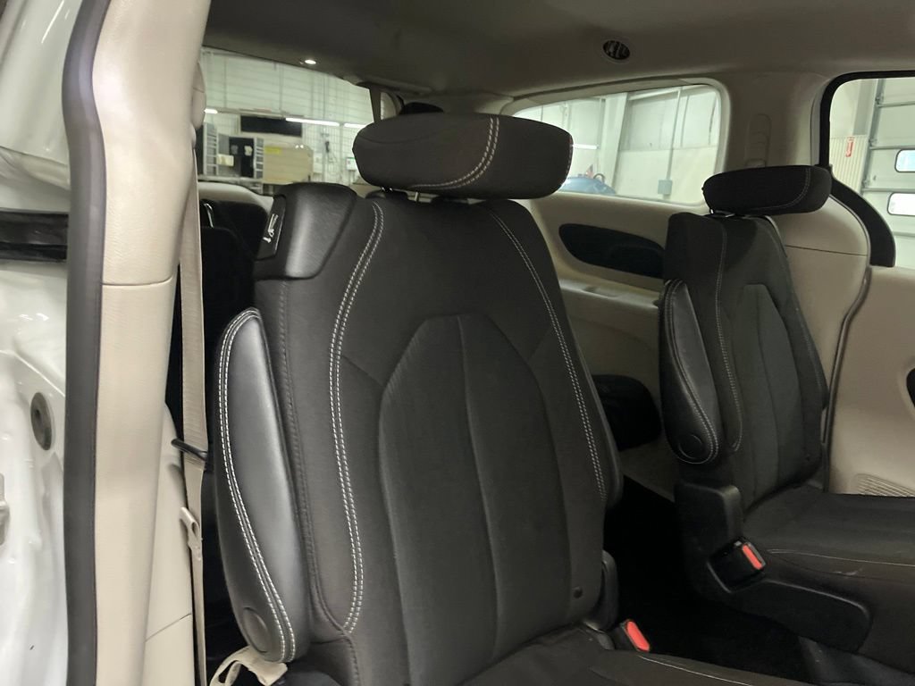 Used 2023 Chrysler Voyager LX FWD image 30
