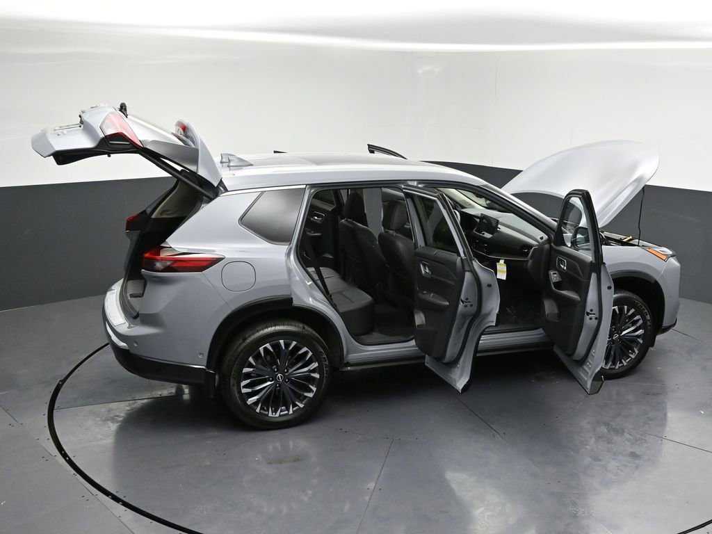 Certified 2025 Nissan Rogue Platinum w/ Tech Package image 34