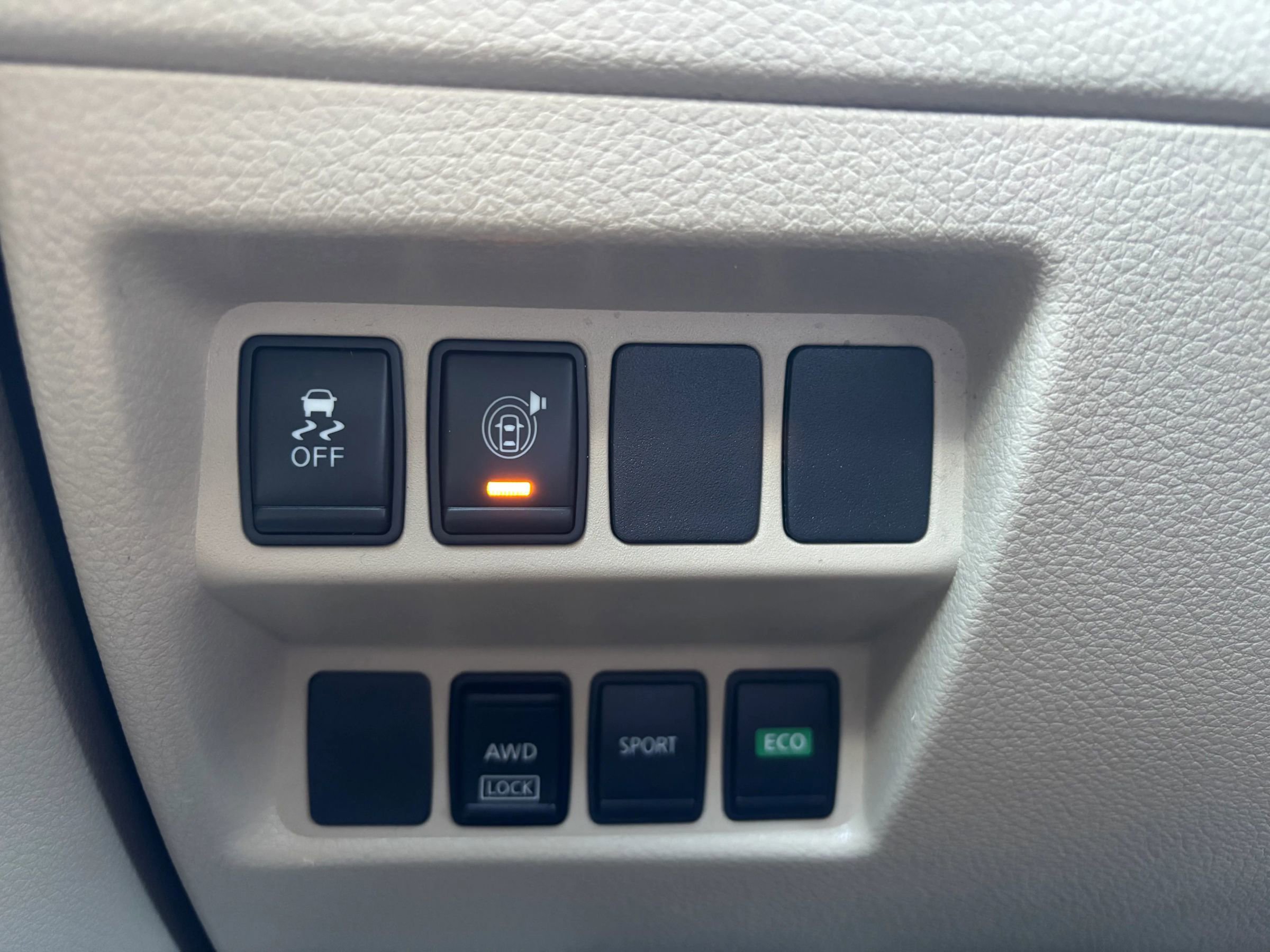 Used 2017 Nissan Rogue SV image 6