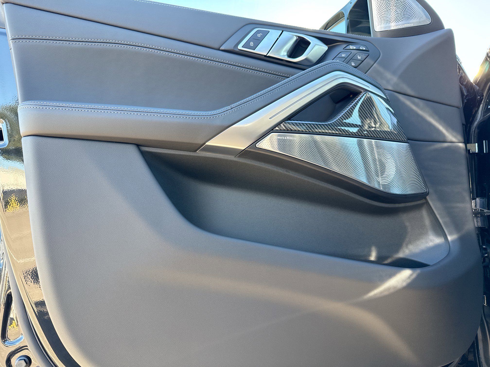 New 2026 BMW X6 M60i image 21