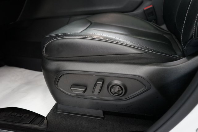 Used 2023 Jeep Grand Cherokee Overland image 29