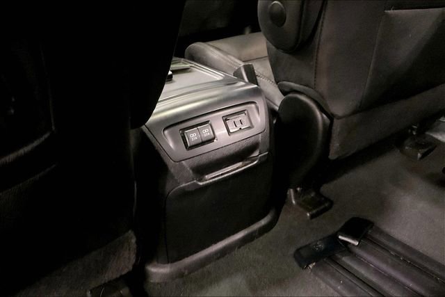 Used 2020 Toyota Sienna SE w/ SE Preferred Package FWD image 34