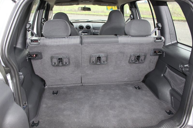 Used 2004 Jeep Liberty Sport w/ PWR Convenience Group AWD/4WD image 15