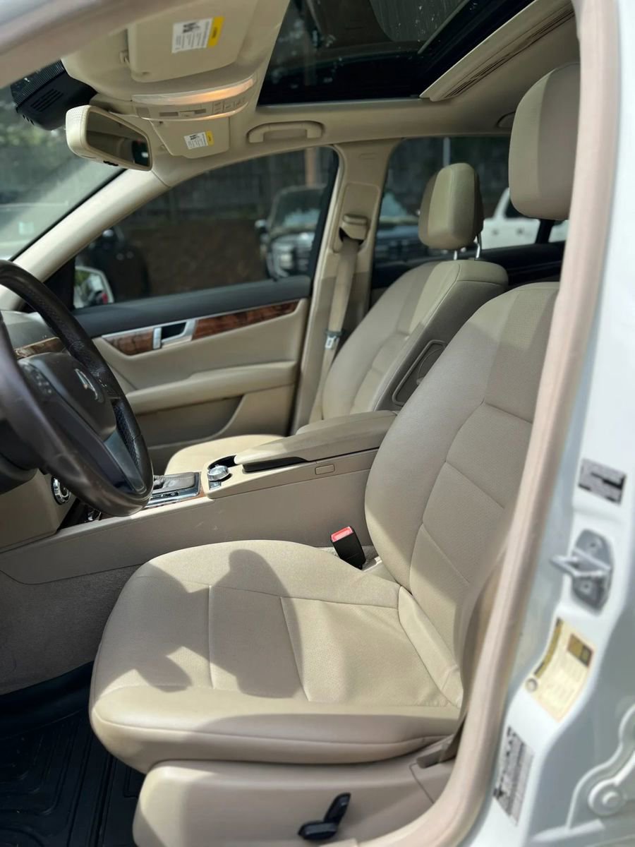 Used 2012 Mercedes-Benz C 250 Sedan image 9