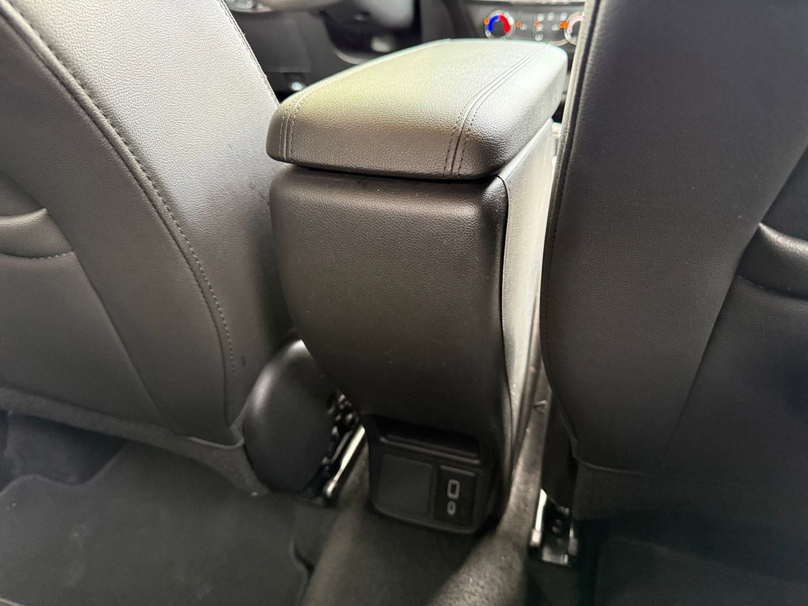 Used 2025 Buick Encore GX Preferred AWD/4WD image 23