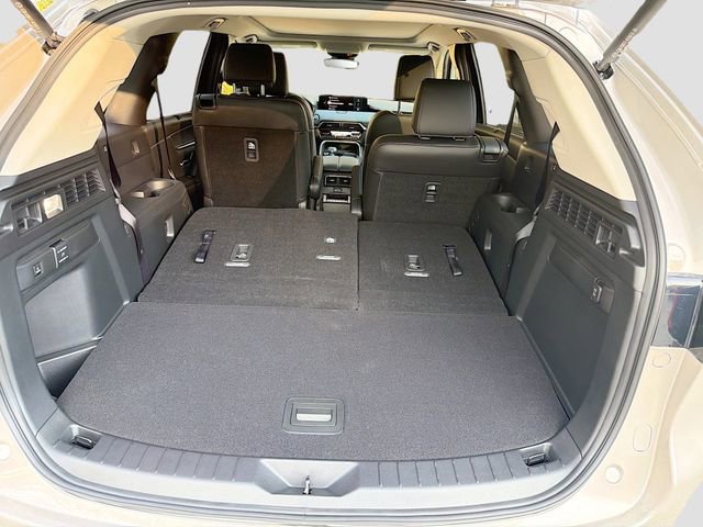 New 2026 MAZDA CX-90 Plug-In Hybrid w/Premium Sport AWD/4WD image 13