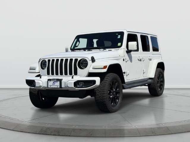 Used 2022 Jeep Wrangler Unlimited Sahara AWD/4WD image 3