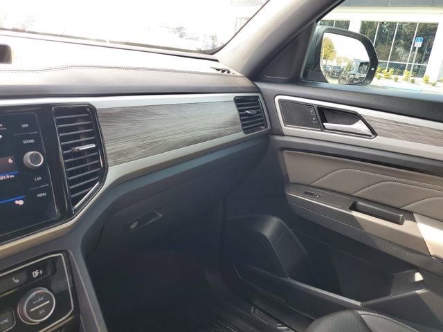 Used 2022 Volkswagen Atlas Cross Sport SE image 26