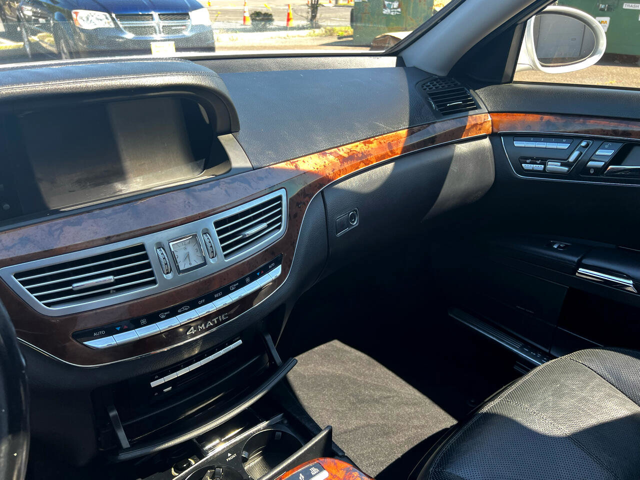 Used 2009 Mercedes-Benz S 550 4MATIC image 13
