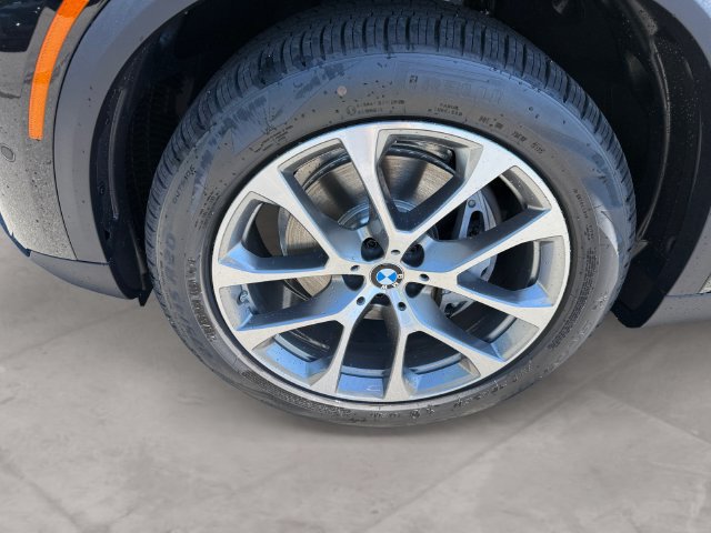 New 2026 BMW X5 xDrive40i w/ Climate Comfort Package AWD/4WD image 14