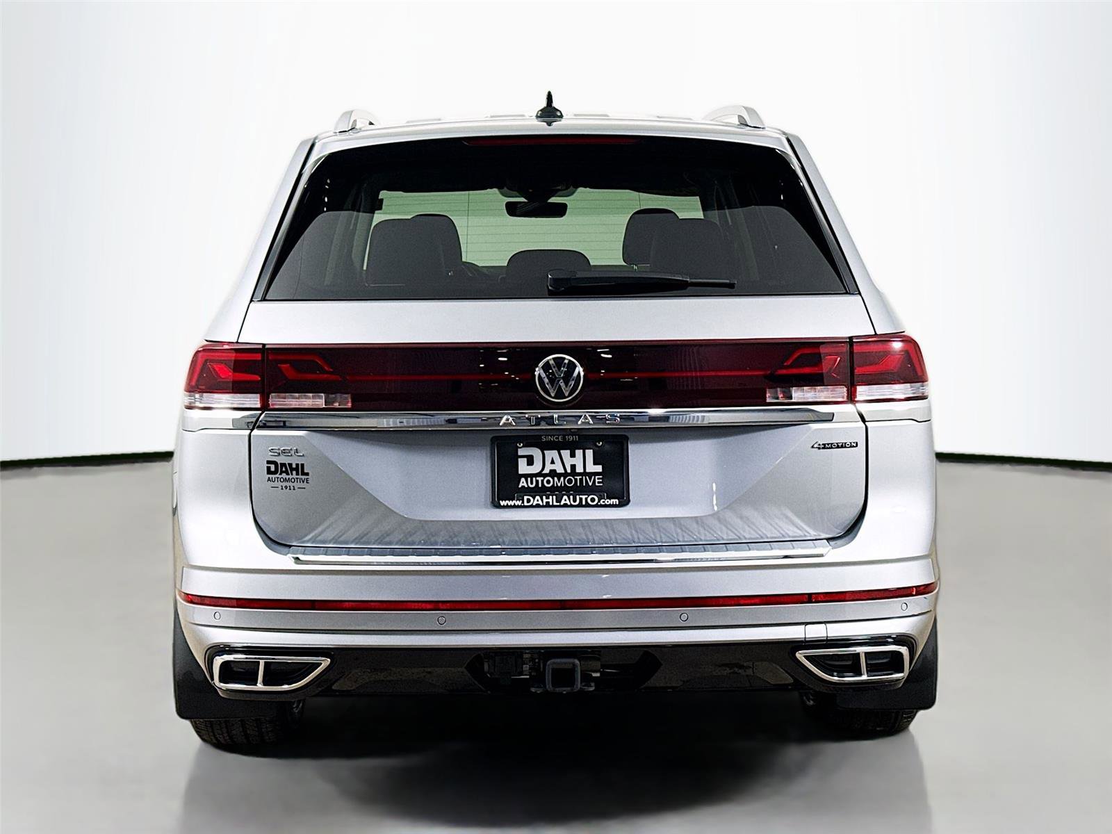 Used 2024 Volkswagen Atlas SEL Premium R-Line image 12