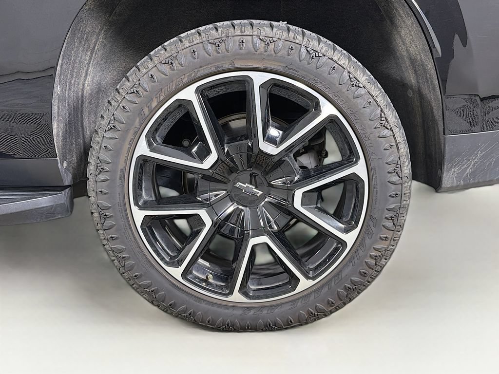 Used 2021 Chevrolet Suburban RST RWD image 34