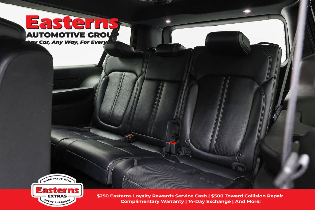 Used 2024 Jeep Wagoneer L Series II RWD image 32