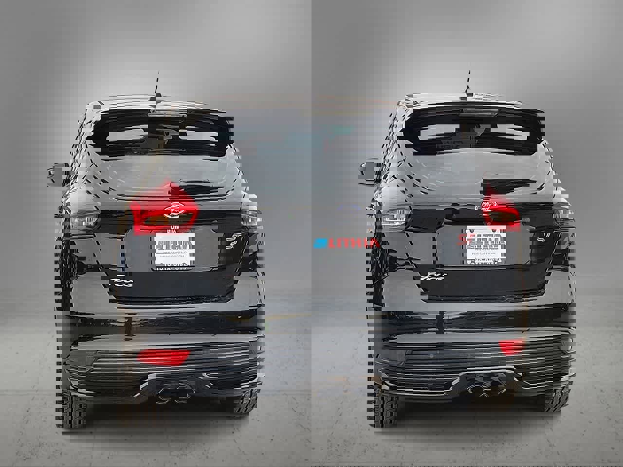 Used 2018 Ford Focus ST image 7