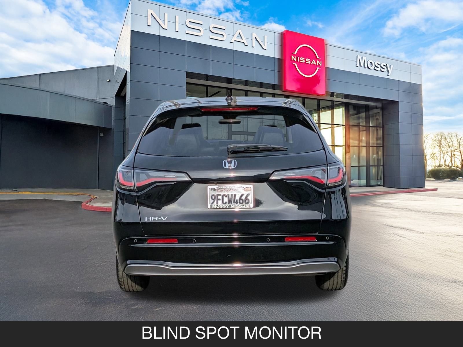 Used 2023 Honda HR-V EX-L image 9