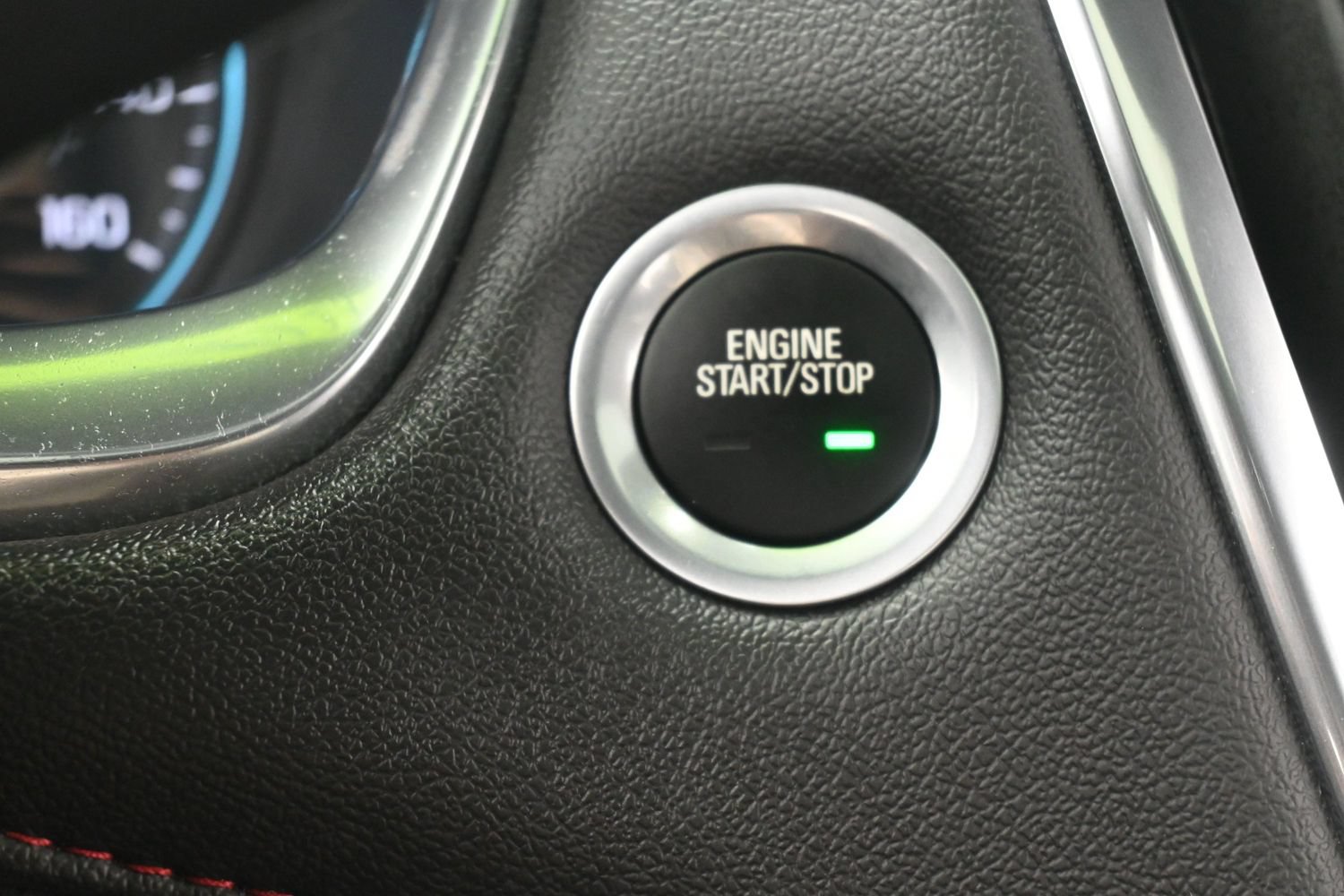 Used 2023 Chevrolet Traverse RS AWD/4WD image 25