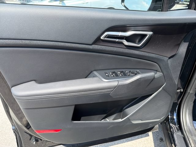 New 2026 Kia Sportage EX FWD image 16