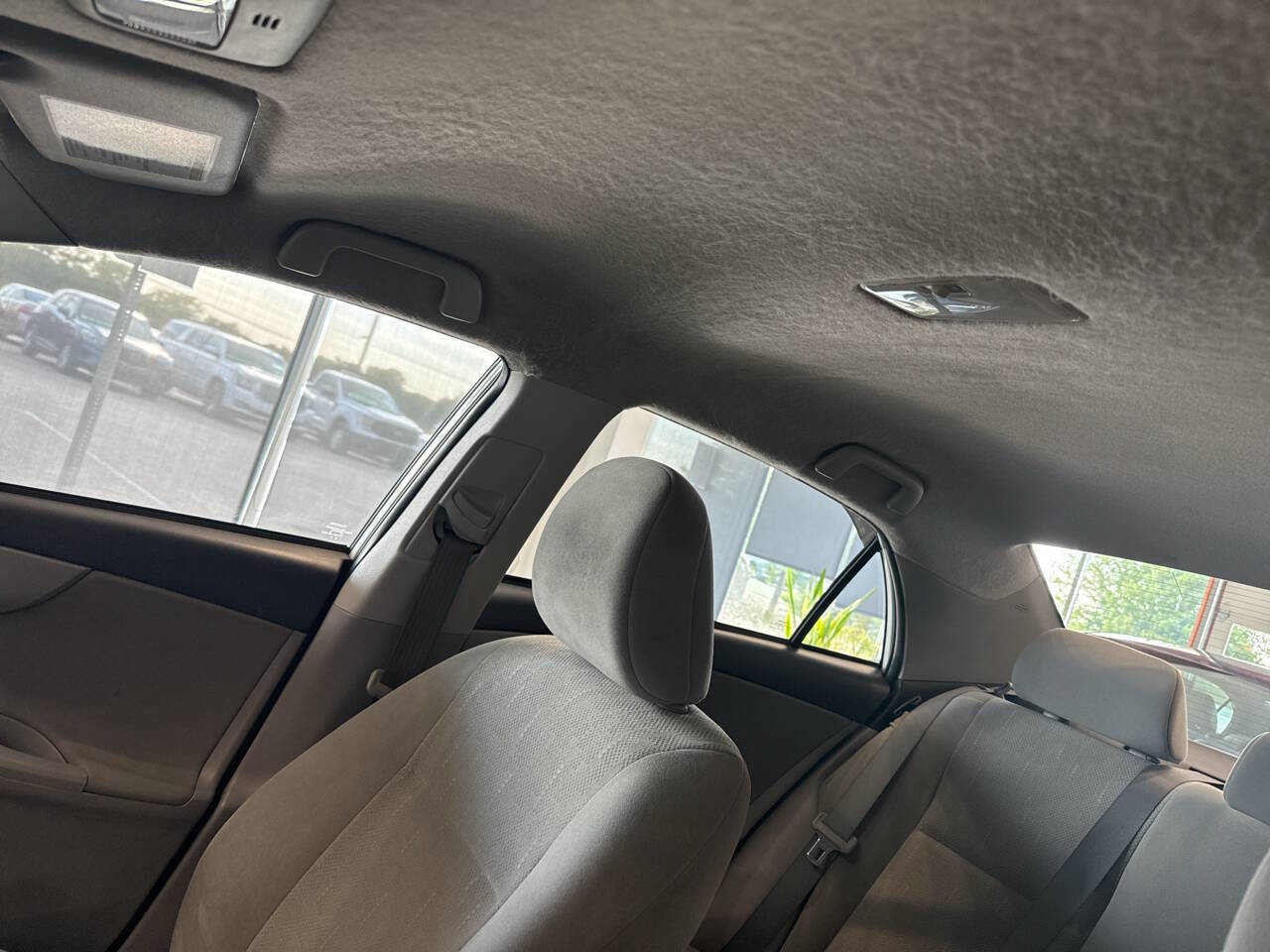 Used 2012 Toyota Corolla L FWD image 19