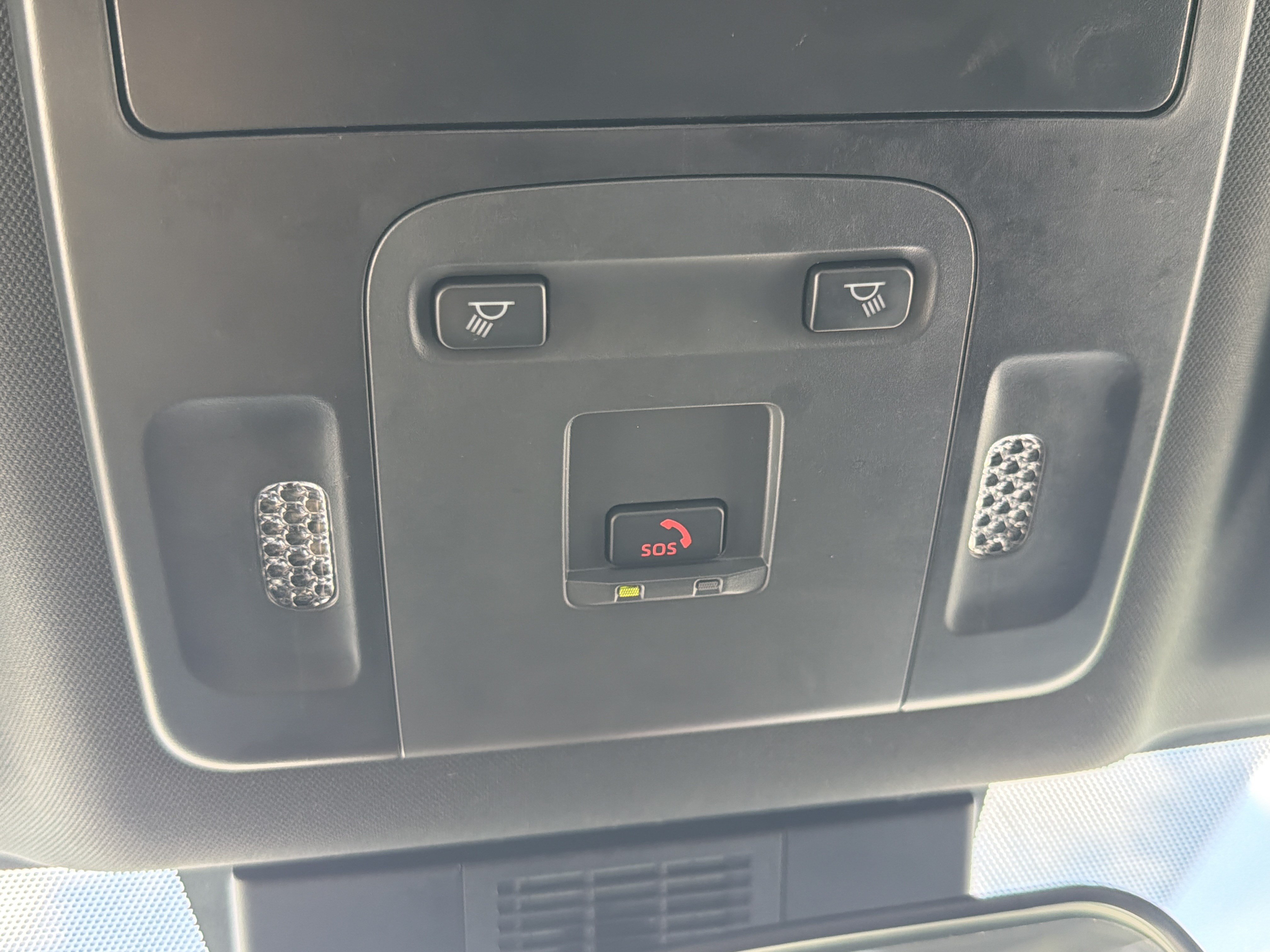 Certified 2025 Toyota Camry SE FWD image 5