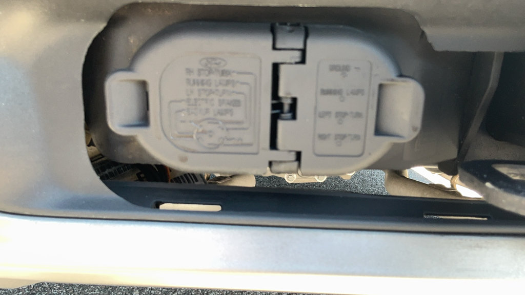 Certified 2023 Ford Explorer XLT w/ Equipment Group 202A RWD image 15