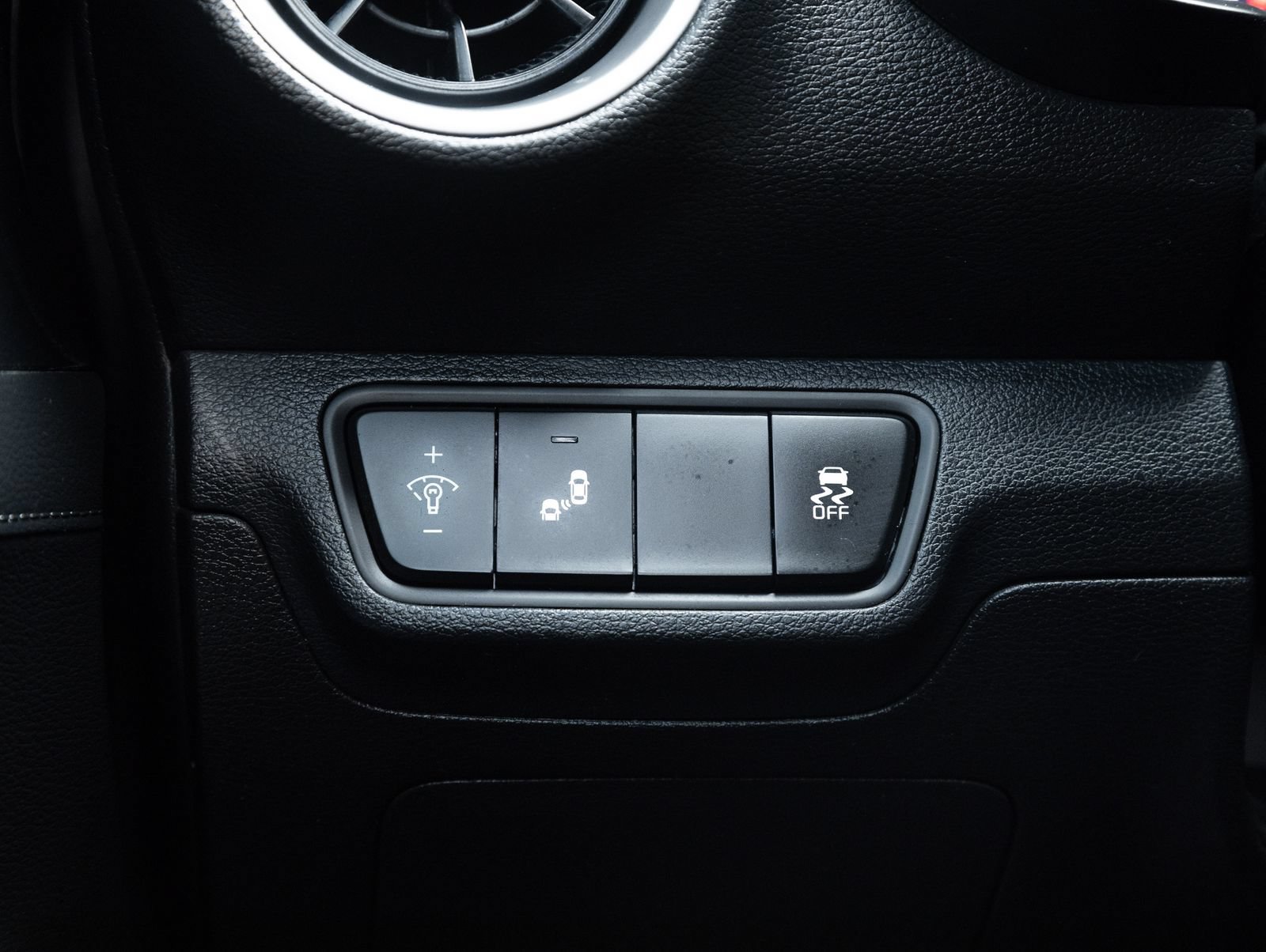 Used 2023 Kia Forte GT-Line w/ GT-Line Technology Package FWD image 18
