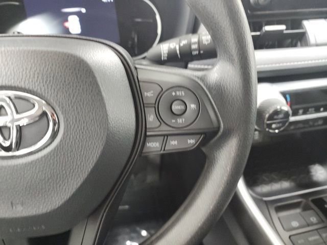 Certified 2024 Toyota RAV4 XLE image 25