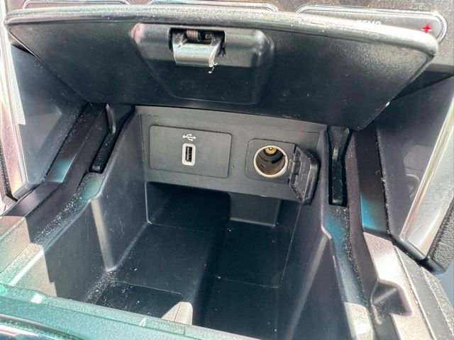 Used 2017 Ford Explorer Limited w/ Equipment Group 303A image 29