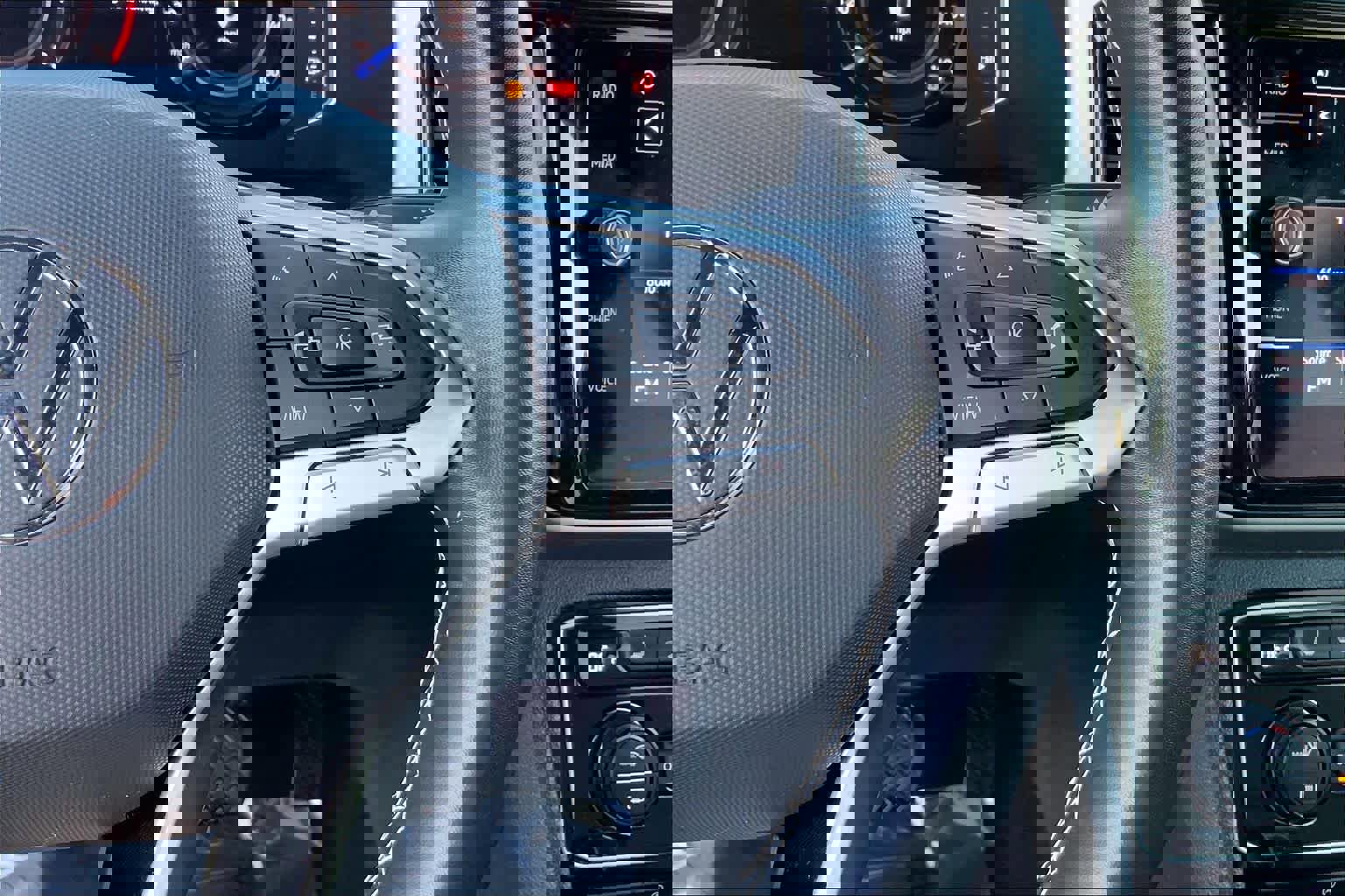 Used 2022 Volkswagen Atlas Cross Sport SE image 23