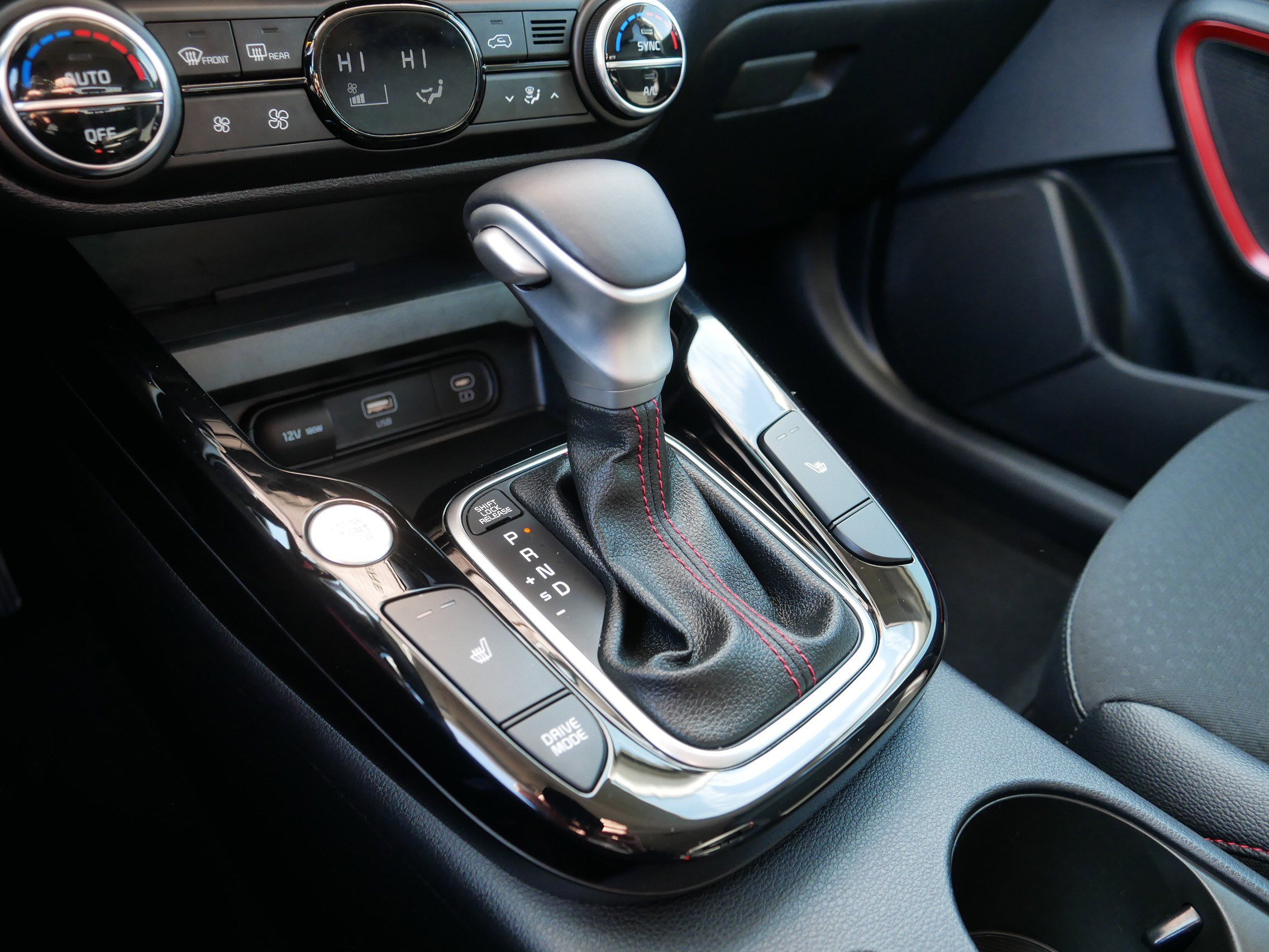 Certified 2023 Kia Soul GT-Line w/ GT-Line Technology Package FWD image 24