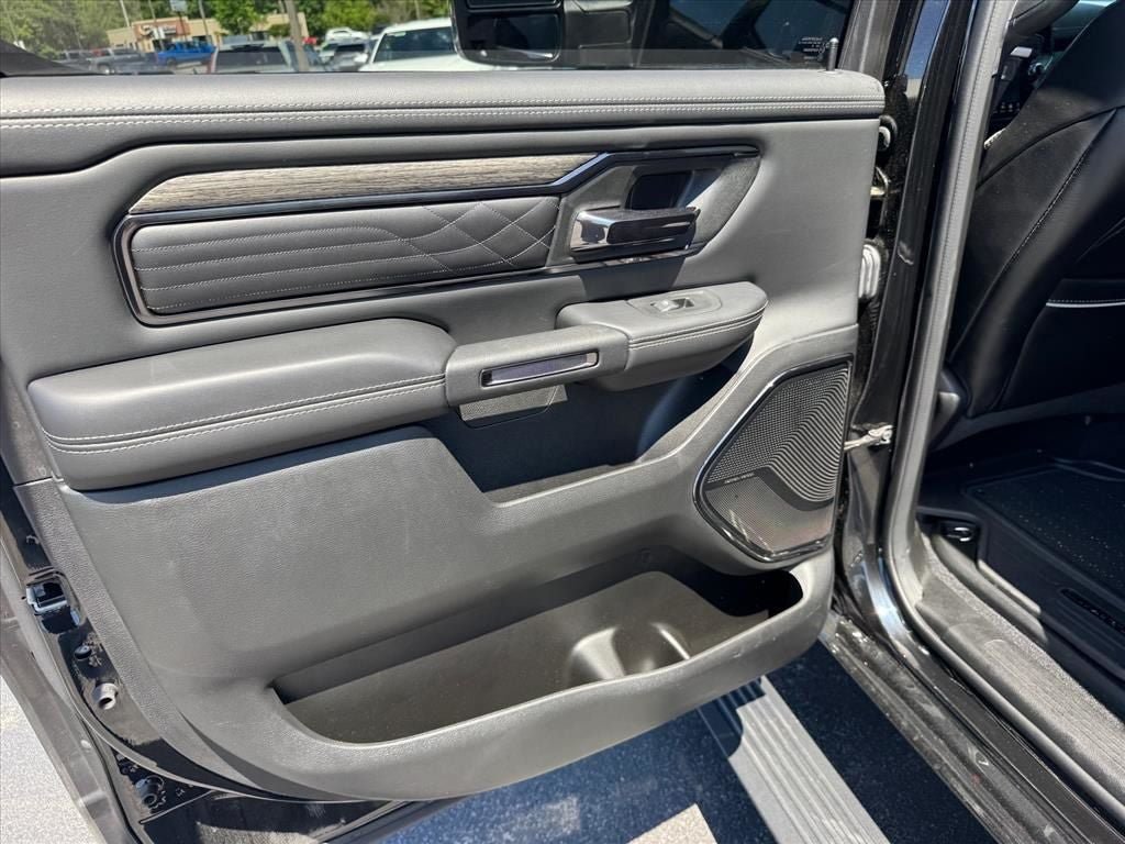 Used 2025 RAM 1500 Limited w/ Trailer Tow Group AWD/4WD image 17